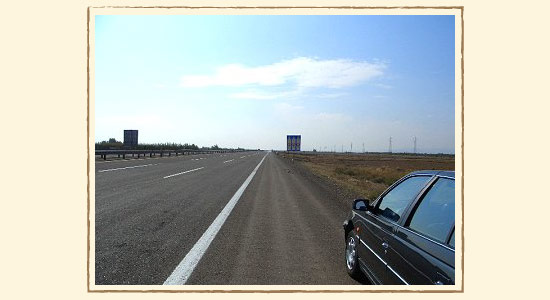 まっすぐな高速道路